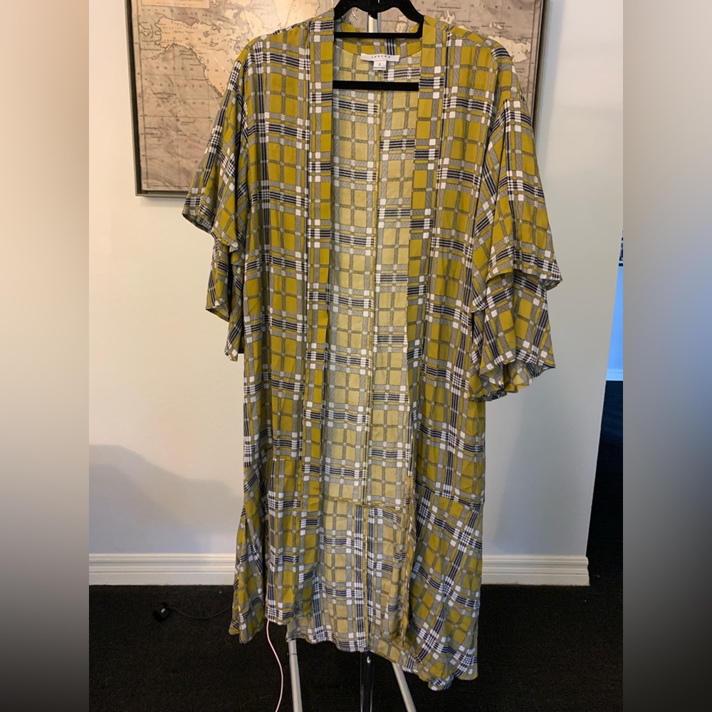 •Patterned Long Cover Up - Picture 5 of 5